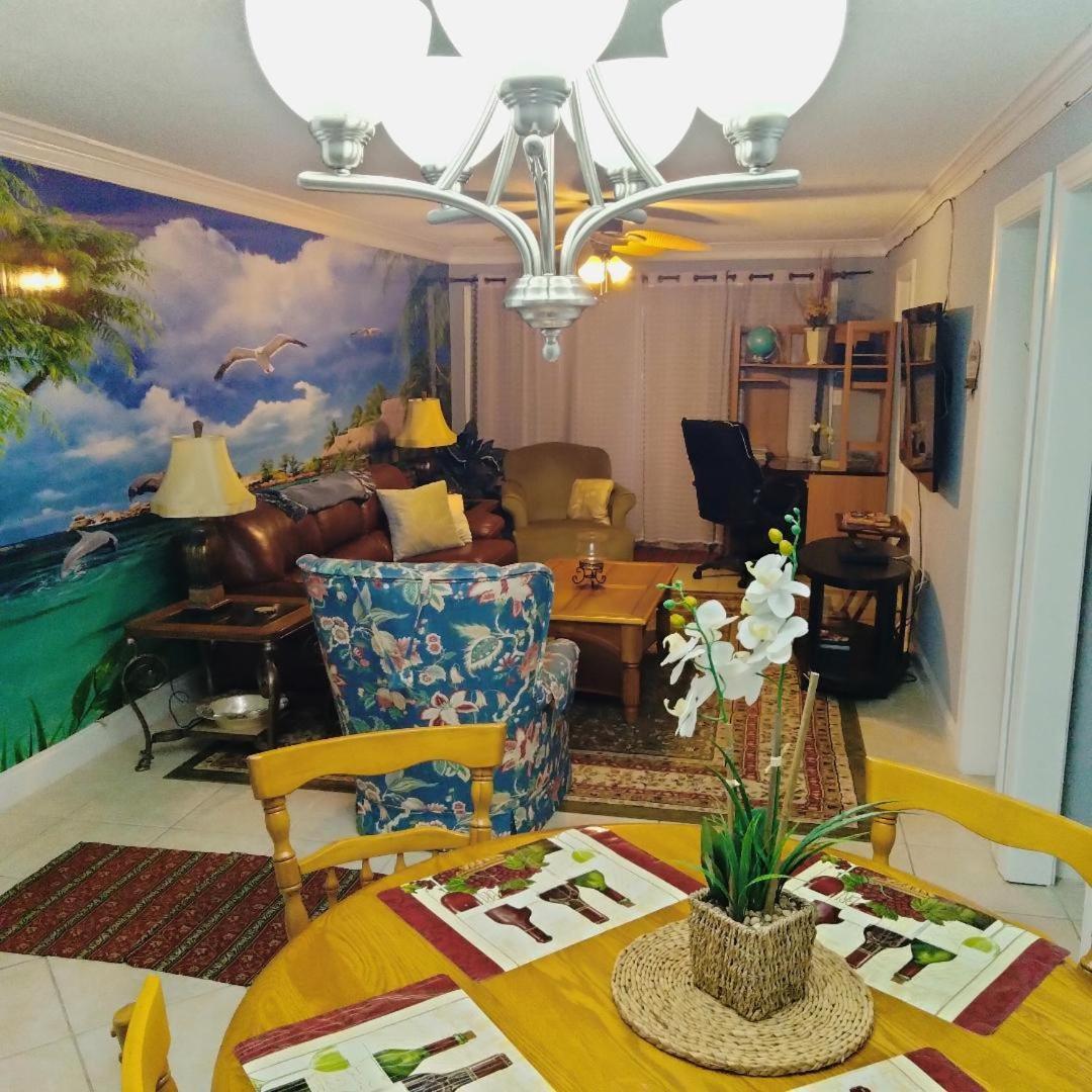 Unique 2 Bedroom / 2 Bath Condo In Myrtle Beach Exterior foto